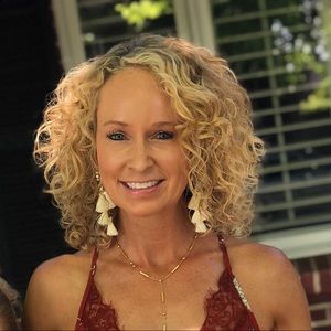 Meet your Posher, Catherine